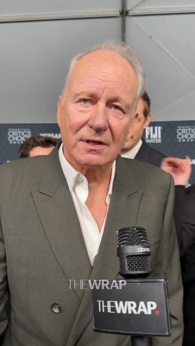 Long may the Skarsgård Dynasty reign. For about 1:26, #SentimentalValue star Stellan Skarsgård had absolutely no idea that his son Alexander Skarsgård is fully breathing down his neck at the #CriticsChoiceAwards on Sunday evening.