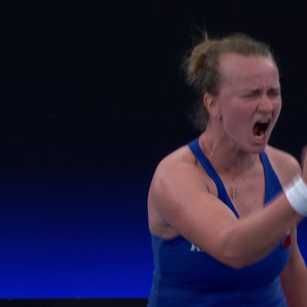 First 💪 Two-time major singles champion Barbora Krejcikova defeats Helgo 6-4 6-3 on her #UnitedCup debut.