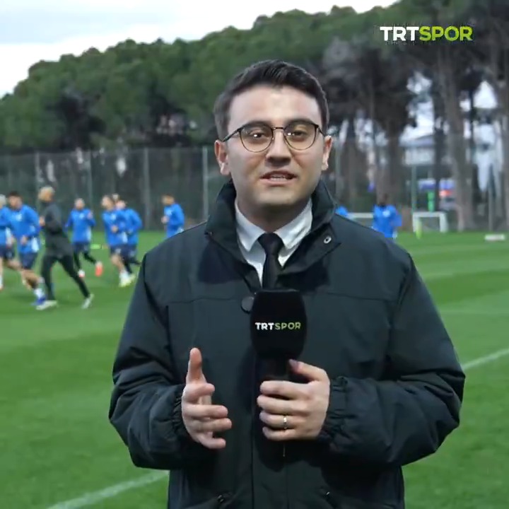 Trendyol Süper Lig ekiplerinden Çaykur Rizespor, ligin ikinci yarısına Antalya'da hazırlanıyor... 🎙️TRT Spor muhabiri Esat Öztürk, kamptan son bilgileri aktardı.