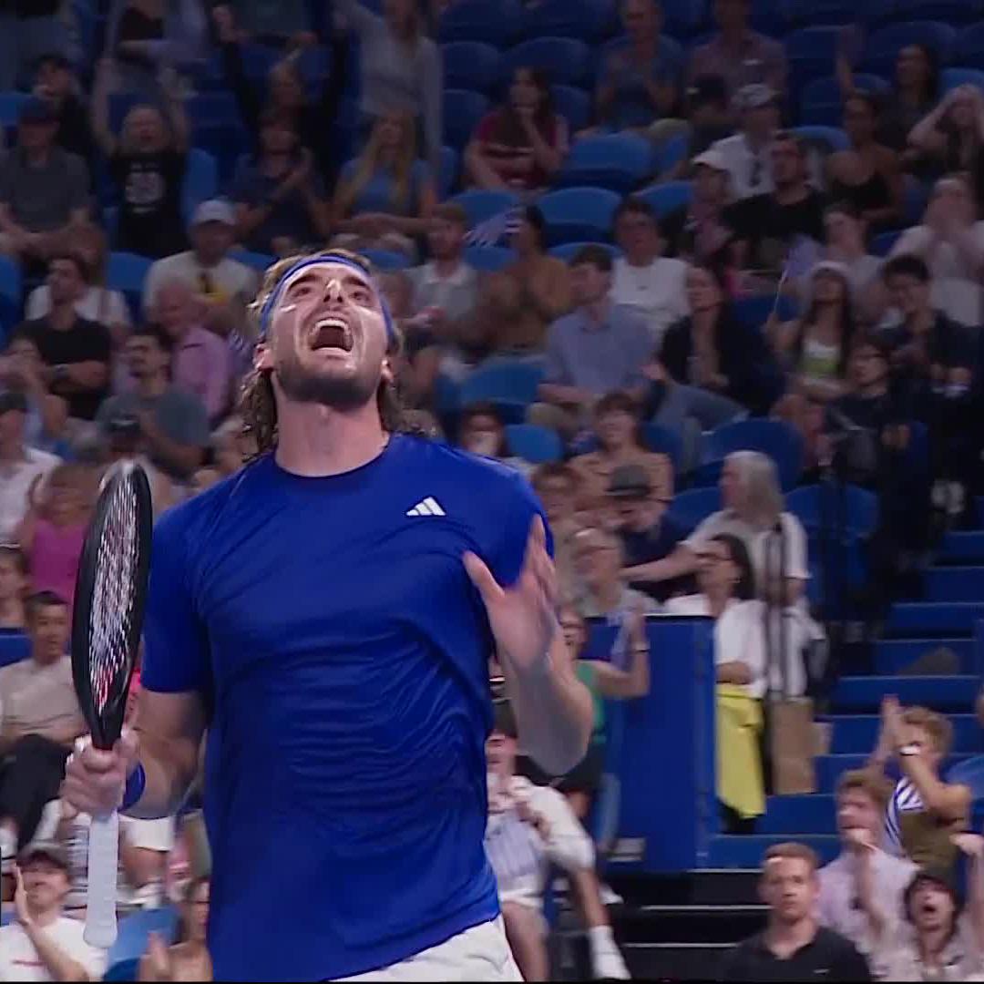 2h 15min later 😤 @steftsitsipas comes through a tough battle against Harris to put Greece 1-0 up against GB #UnitedCup