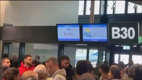 BREAKING: Free Palestine activists just blockaded passengers from boarding a flight to Tel Aviv from Milan. They harassed passengers and delayed their flight for 2 hours. Random Israelis traveling to their homes are not representatives for the Israeli government. This is xenophobic, antisemitic harassment, and everyone should call it out.