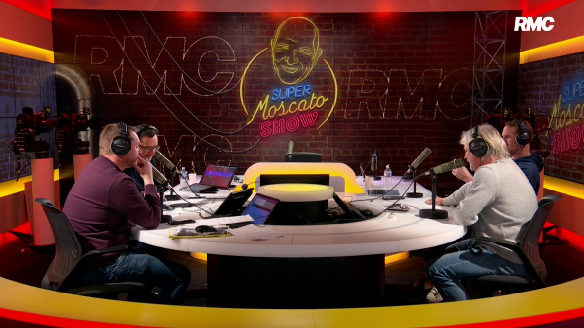 🏉🇫🇷 Jalibert avec Ntamack en Equipe de France ? Denis Charvet : "Je n'y crois pas du tout. On a essayé de les associer et ça n'a pas fonctionné. Romain n'est pas un centre, tu ne déplaces pas un joueur contre sa volonté. Il n'aime pas jouer centre. La concurrence est énorme."