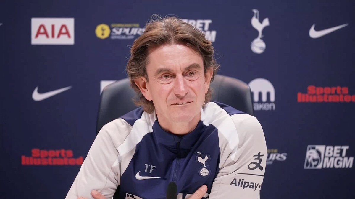 "It's very difficult to achieve success if you change key personnel" 😬 Thomas Frank believes that football clubs should look at the long-term projects of Man City, Liverpool and Arsenal following on from the sacking of Ruben Amorim 💬