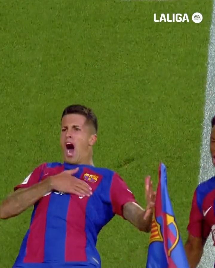 Throwback to this Gavi assist to Joao Cancelo to complete the comeback against Celta Vigo. I hope we get Cancelo back.