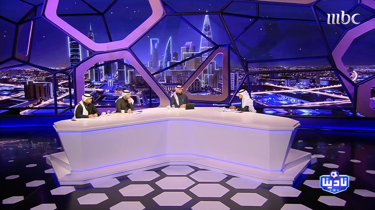 محمد الناصر: في #الشباب "إدارة عميقة" هي من تملك القرار.. نحن قبل شهرين لم نستطع إقالة المدرب بسبب هذه الإدارة العميقة.. إدارتنا السابقة لم يكن لها القرار! مجاناً على MBC شاهد برنامج #نادينا يوميا الساعة 11مساءً بتوقيت السعودية على #MBC1 لمتابعة البث المباشر