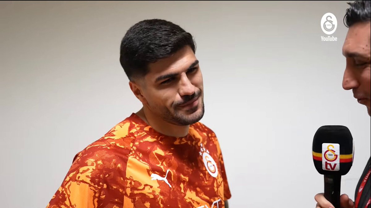 🥲 Eren Elmalı: "Çok duygusal anlar yaşadım. Benim için zorlu süreçti... Golde Okan hocaya sarılmak istedim... Başkanımıza, yöneticilerimize, takıma ve çalışanlara teşekkür ederim. Hiç yalnız hissetmedim. Tekrar onlarla olmak gurur verici."
