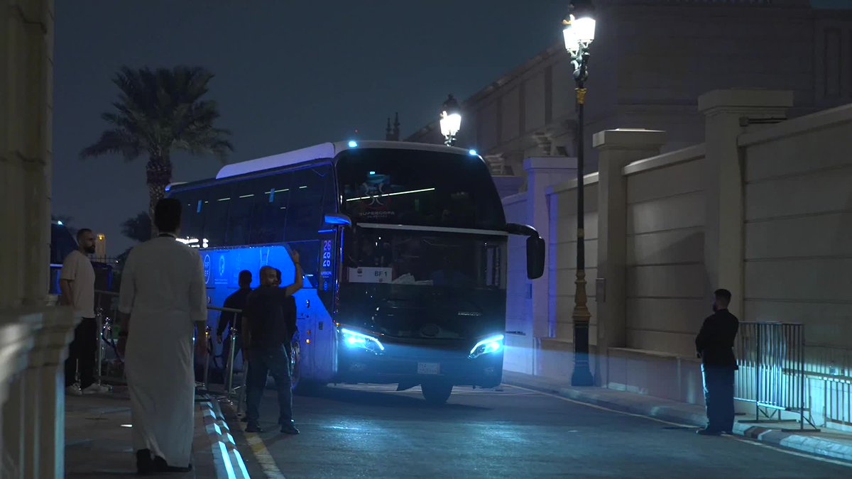 Team arrival at the hotel 👇