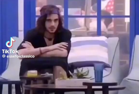 Esse vídeo do olhar da Camila quando o Fiuk começa a cantar... é patrimônio do BBB. 🤣 #BBB26