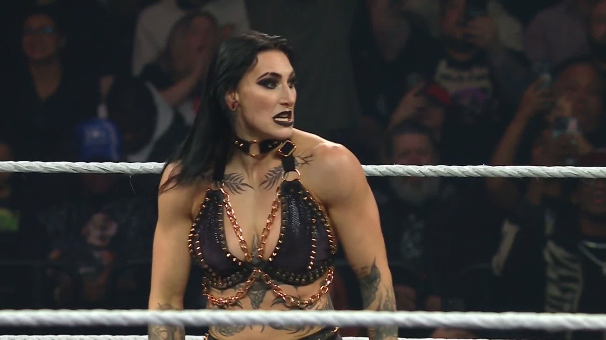 HERE COMES MAMI!!! 🙌 RheaRipley_WWE
