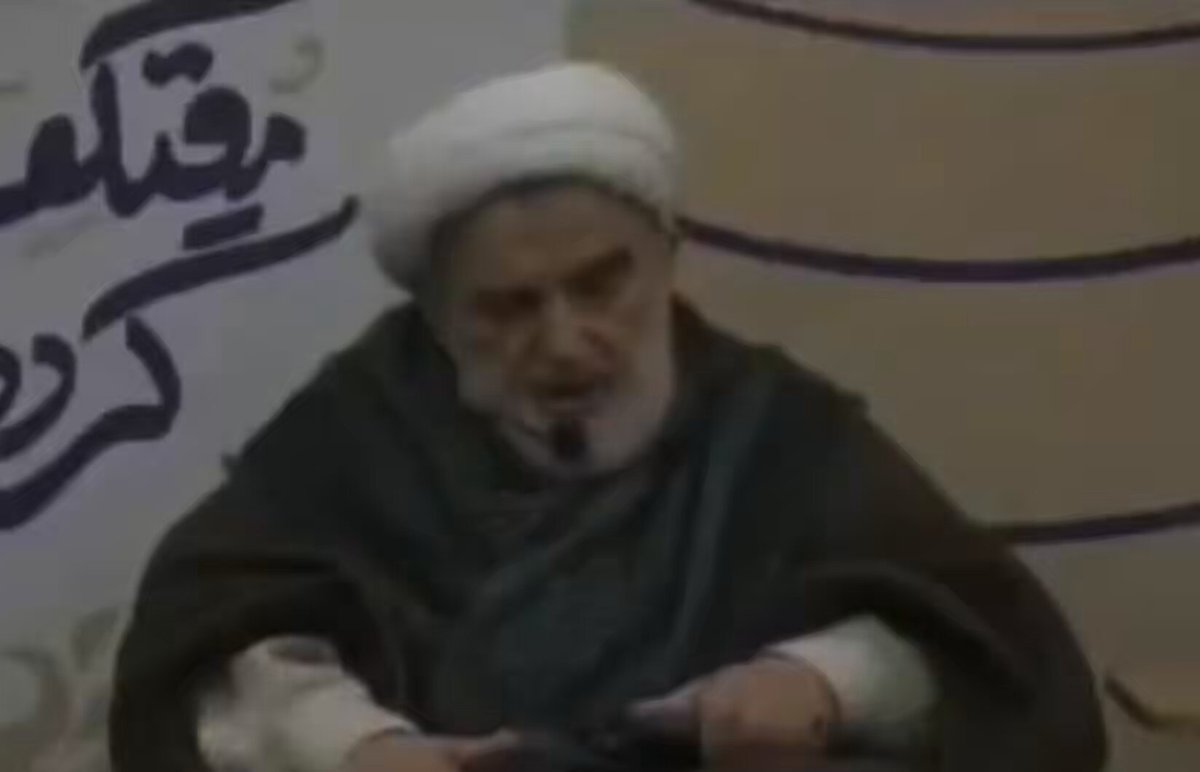 😂😂😂 آخوند «محمدعلی جاودان»، روضه‌خون حوزه‌ی علمیه قم: «جان آقا در خطره، توسل کنید به حضرت زینب»