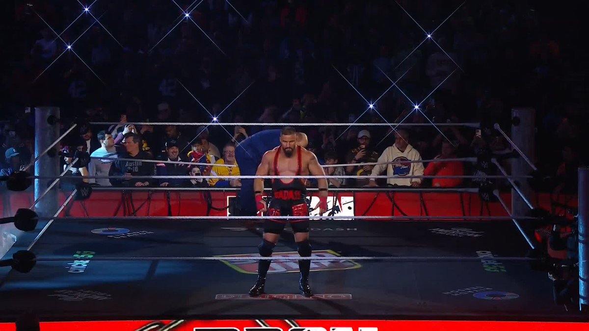 THE DOGS ARE BARKING 💪 Is tonight the night Bronson Steiner becomes a World Champion?