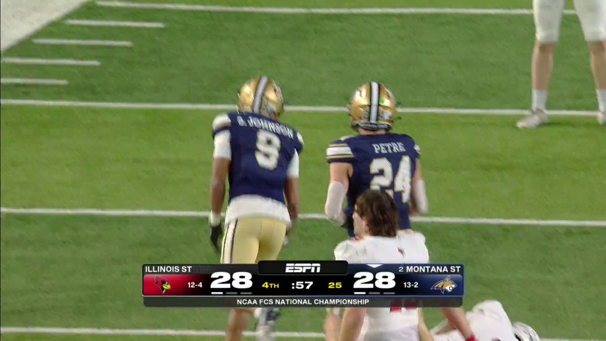 Montana State blocks Illinois State's potential go-ahead field goal 🤯