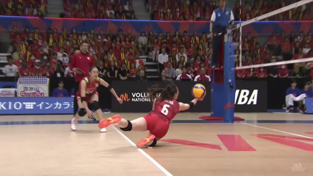 #VNL2025 : SHE CAN DO IT ALL 💪🏻 Nanami Seki 🇯🇵 brings impact in every phase: setting the tempo, digging on defense, scoring at the net, and applying pressure from the service line 🔥. That all-around game is exactly what she now brings to Busto Arsizio in #LVFSerieA1 🇮🇹. 📺 Watch her on VBTV: 🏐 #Volleyball #BePartOfTheGame