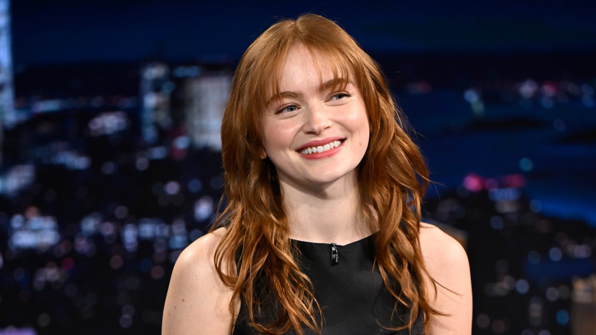 .Sadie Sink answers what she thinks happens to Eleven at the end of stranger things… 👀 #FallonTonight #StrangerThingsOnFallon