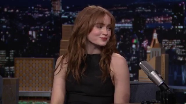 .Sadie Sink went from dancing to “Green Light” by Lorde in John Proctor is the Villain to dancing with her on stage at one of her concerts! #FallonTonight