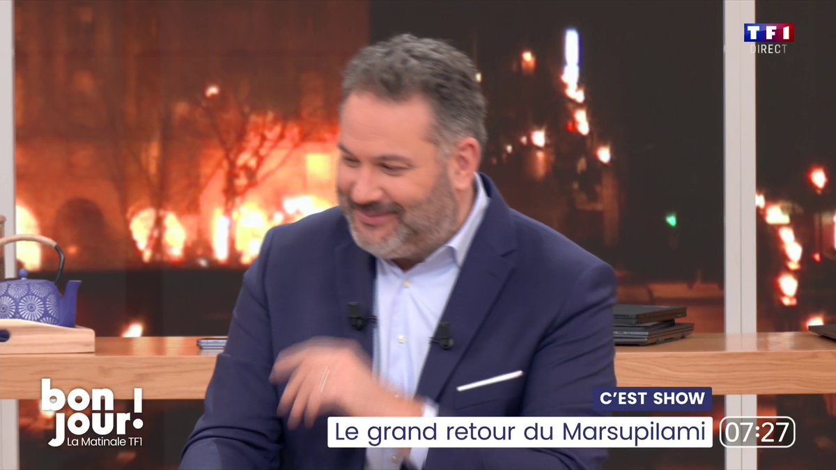 "Ça va tonton Bruce Toussaint ?" 😅 📺 Quand Jamel Debbouze Philippe Lacheau et Julien Arruti laisse un message à #BonjourLaMatinaleTF1 à l'occasion de la sortie du film "Marsupilami"