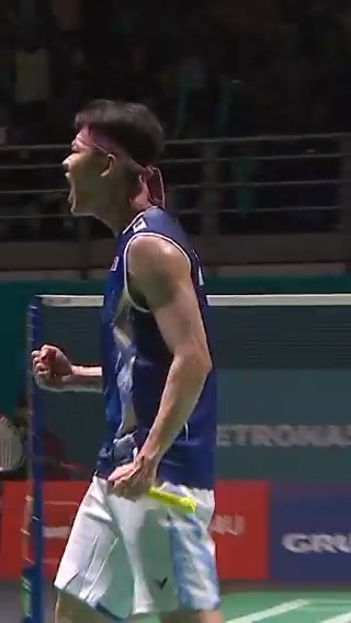 You won't believe this save! 😱 Follow live action: HSBC Sport #BWFWorldTour #MalaysiaOpen2026