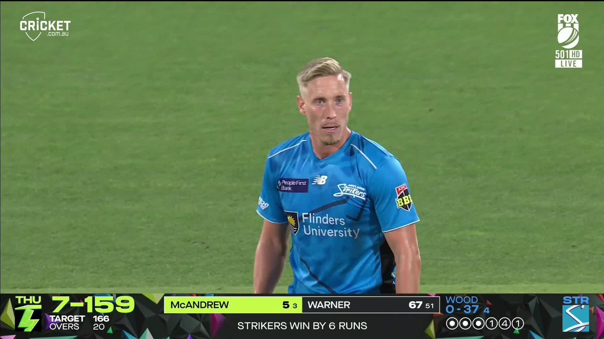 13 runs. 6 balls. Luke Wood to David Warner. #BBL15
