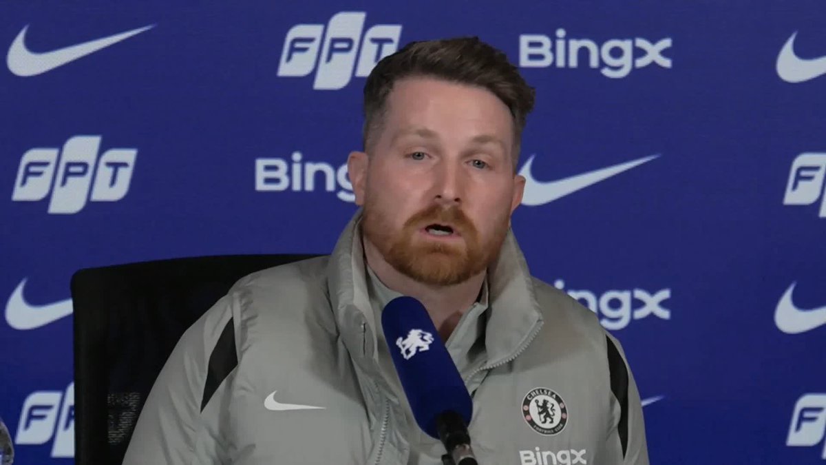 "Liam's an accomplished coach" 🗣️ Interim manager Calum McFarlane believes Liam Rosenior doesn't need any advice from him after being appointed Chelsea manager.