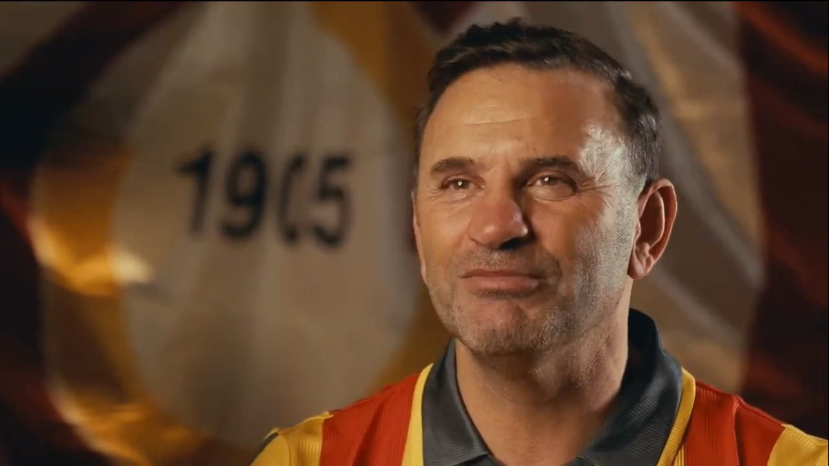 Okan Buruk: "7 numaralı formayı ele geçirdim ve çok da sevdiğim, benim için uğurlu bir rakamdı. UEFA Kupası'nda 7 numarayı giymek, uğurlu da geldi."