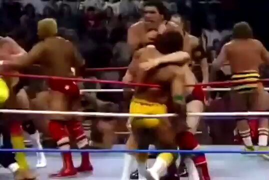 Lanny Poffo bleeds after Andre The Giant’s Headbutt on Saturday Night’s Main Event from 1987!