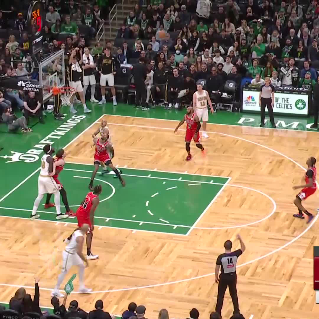Look at the flick of the wrist 👌🏽 All 27 points from Anfernooo