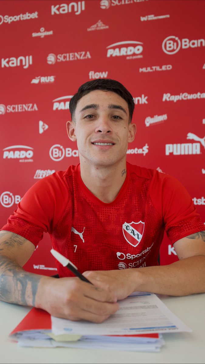 ¡Monti es del Rojo! Santiago Montiel firmó una mejora de su contrato y la extensión hasta diciembre de 2028. #TodoRojo 🔴