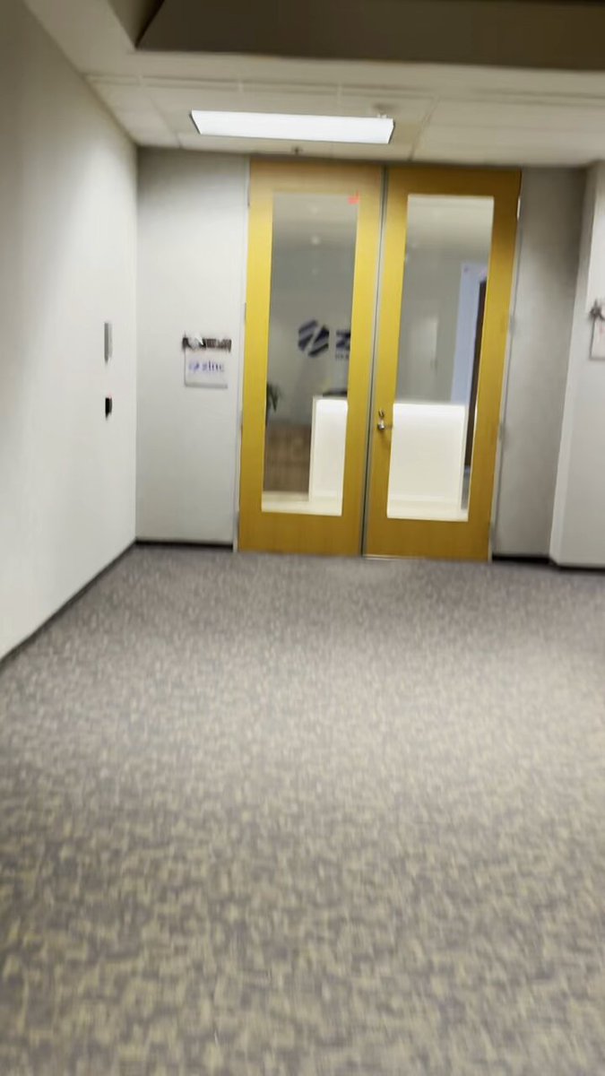 MINNESOTA: Zinc’s operation — an empty office suite with mail piling up. Nobody was there on either weekday we visited. "They keep it locked. It's walled off from us."— Two CVS employees next door