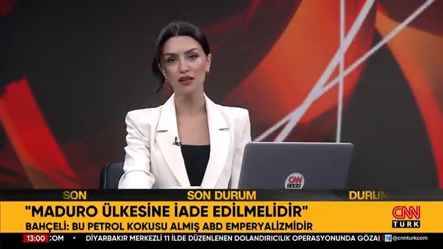 Kan kokusu almış bir köpek balığından daha tehlikelisi petrol kokusu almış Amerikan emperyalizmidir.