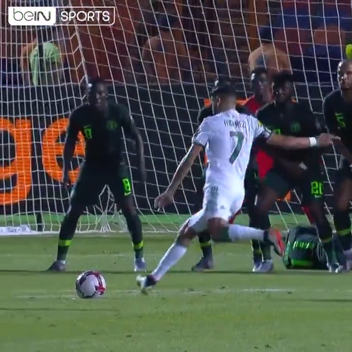 من اجمل الاهداف اللي شفتها بكأس افريقيا.. الهدف والتوقيت وتعليق الدراجي وقتها جنون مو طبيعي
