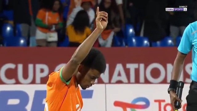 🤩 Ohhh le festival d'Amad Diallo qui ouvre le score pour la Côte d'Ivoire face au Burkina Faso !