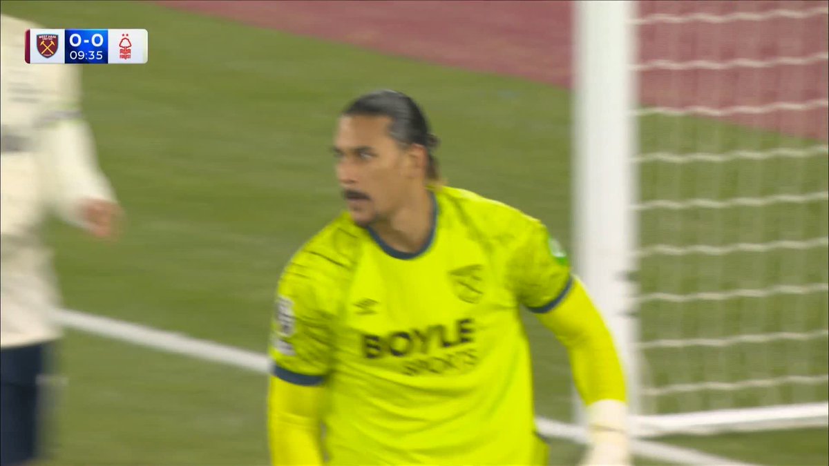 Alphonse Areola with a super save! 🧤