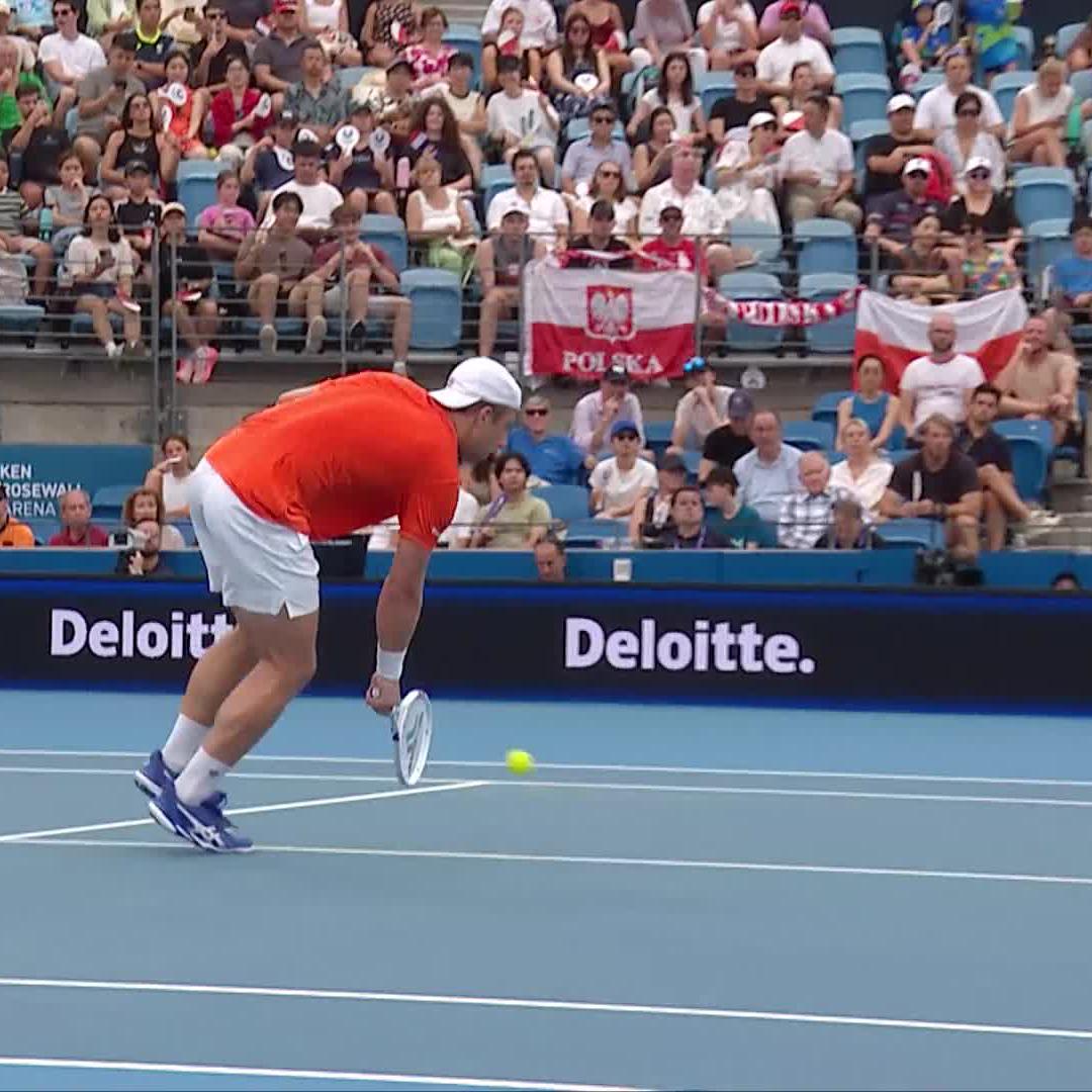 Cannot be taught 👌 Watch and admire the feel from Tallon Griekspoor at net. #UnitedCup