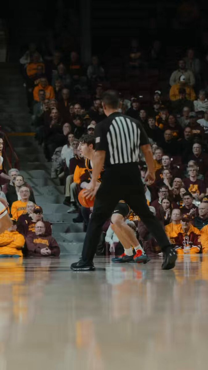 Langston Reynolds has the Barn rocking 🗣️