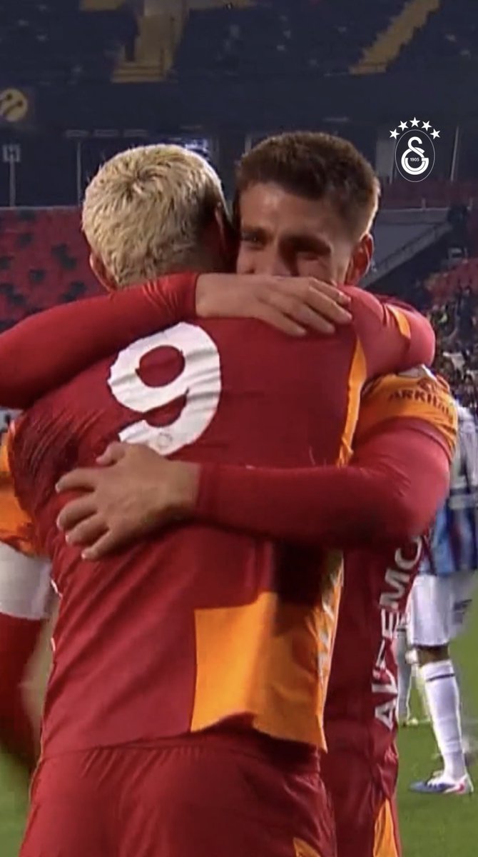 ⚡️ Kazımcan’ın asistinde kaptan en iyi bildiği işi yapıyor! 👑
