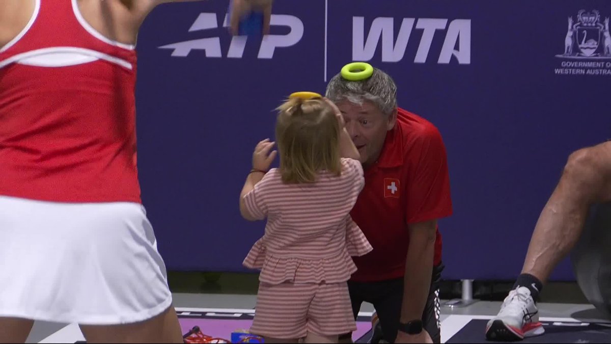 Best warm-up partner ever 🥹🇨🇭