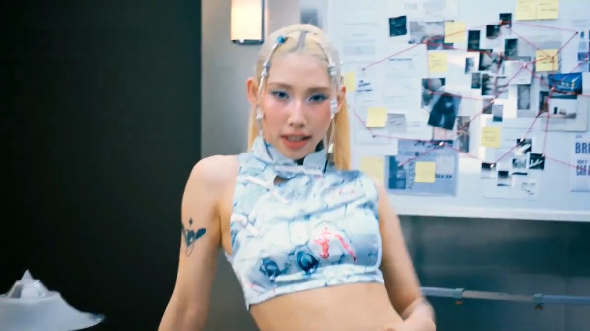there are so many underrated soloists in kpop omg...