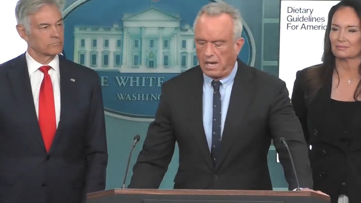 RFK JR's phone just went off in his press conference. His ring tone is a duck quack. (Not the only quack on that stage)