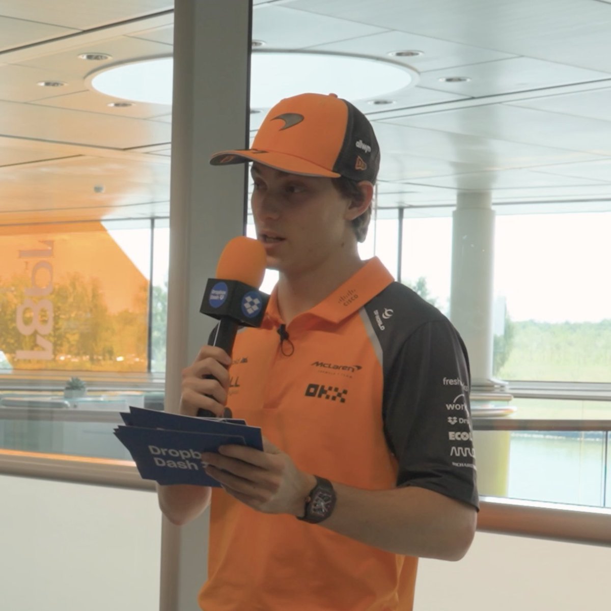 Join our new favorite journalist, McLaren Mastercard Formula 1 Team Team Driver Oscar Piastri, as he goes behind the scenes with the McLaren F1 marketing team to learn how they use Dropbox to bring their ideas to life and keep collaboration smooth as they race across the globe.