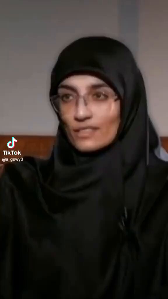 منار المهندس منارة الشرف والعفة هاي التستحق لقب بنت العراق ورفعة رأسه مو التشرينيات بنات معارض اربيل كل قوتها ابوها بعثي وامها ام تقرير #سبيس #الامارات_وجه_اسرائيل_باليمن #IranProtests
