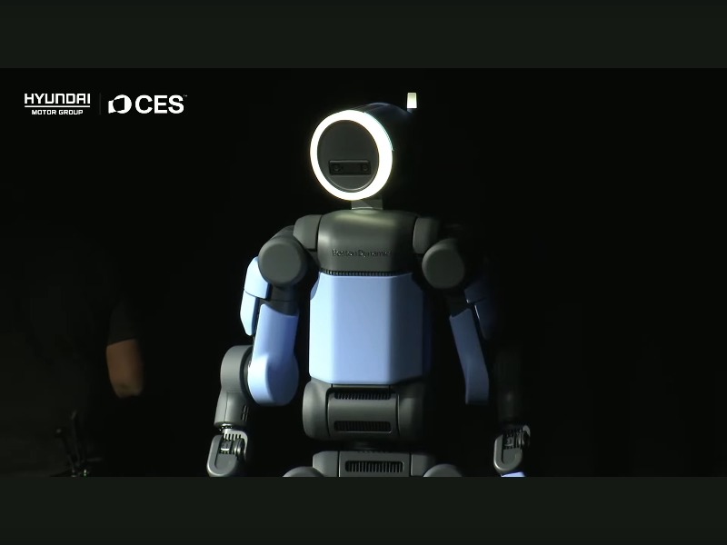 Boston Dynamics gave a glimpse at the next version of its Atlas robot at #CES2026, and its predecessor made up for its lack of movement. And now, we know they'll be powered by Google DeepMind AI: