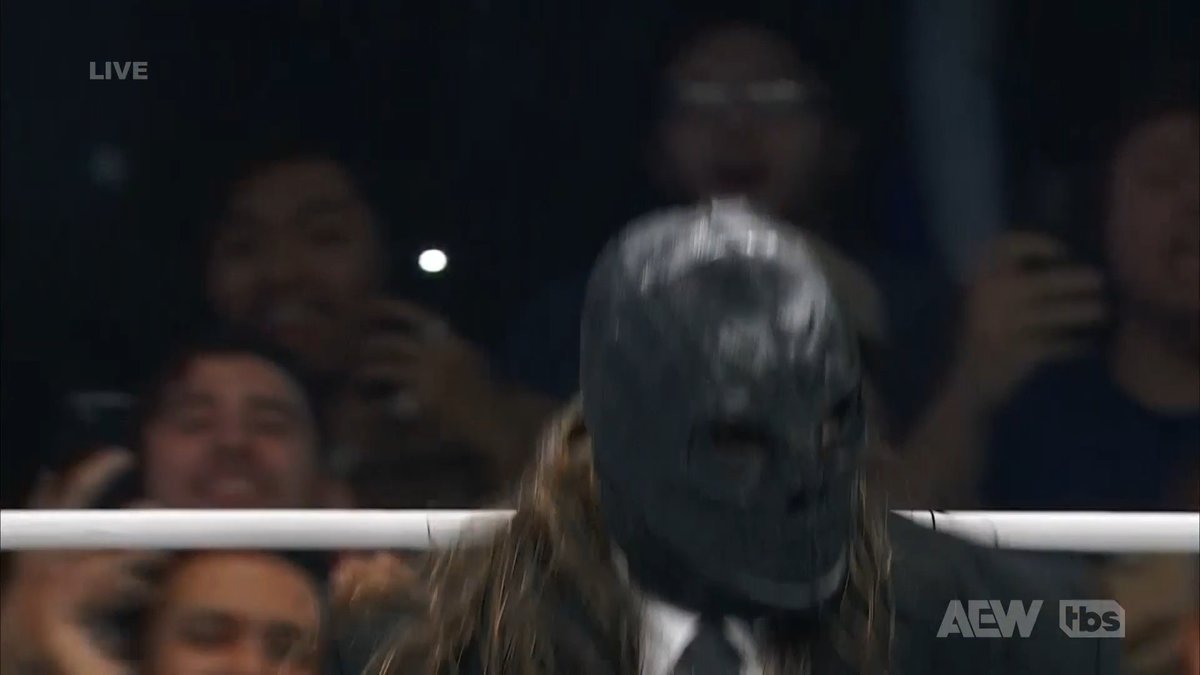 The full segment of Andrade’s return to AEW! #AEWDynamite