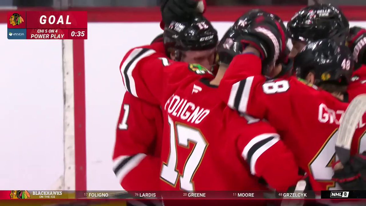 Oliver Moore, what a pass‼️ Nick Lardis makes no mistake on that stellar feed! 📺: NHLonTNT &amp; Actually HBO Max ➡️