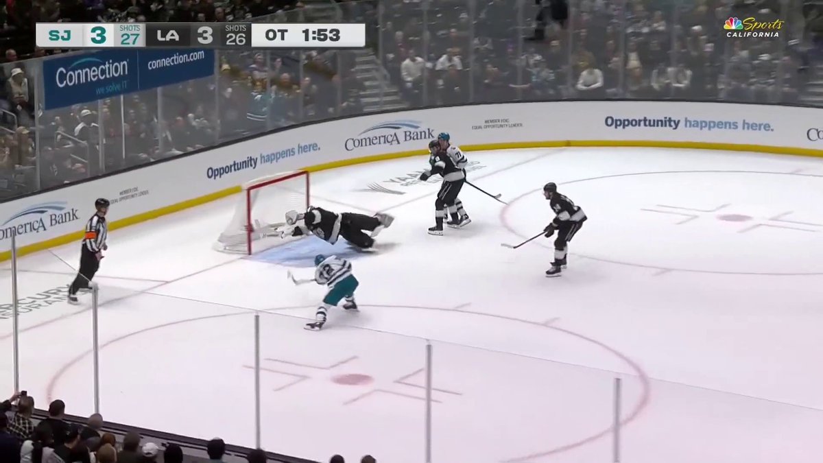 SHARKS WIN!!!! SHARKS WIN!!!!! 🦈