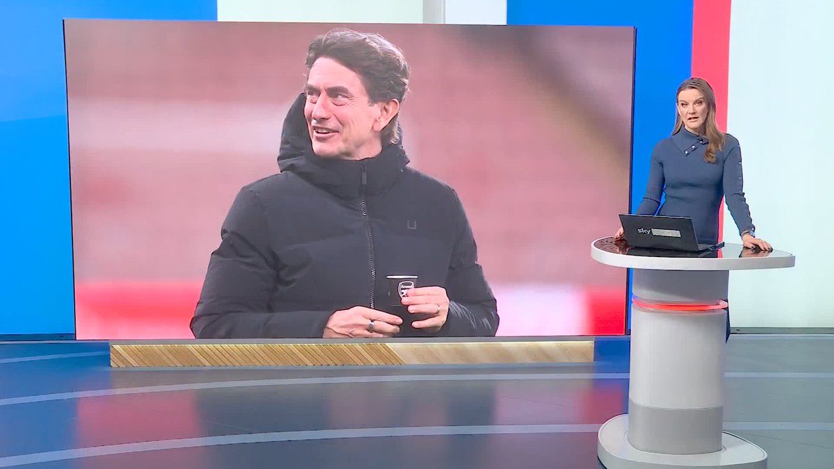 "I definitely did not notice it [the Arsenal cup]" 😬 Thomas Frank states that it would be 'completely stupid' of him to have intentionally used an Arsenal branded cup, but states that it is 'sad' for the Spurs head coach to be questioned about it ⚪