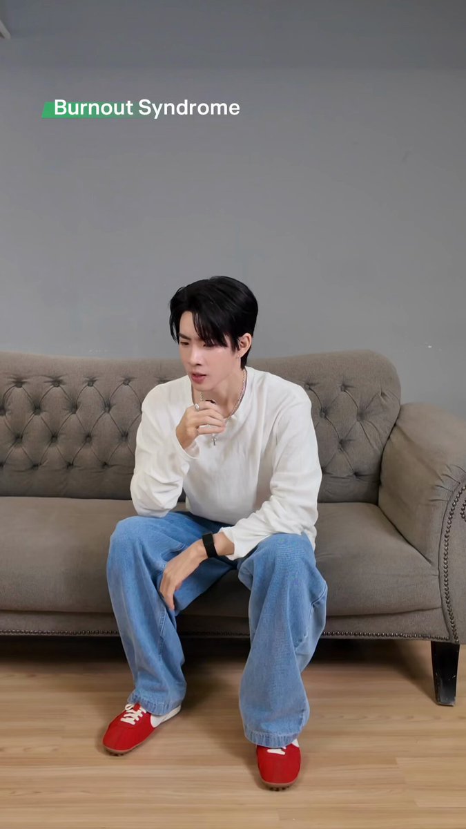 บ้าจริง นี่ใจพี่ก่อมันเต้นเป็นเสียงอะไรกันเนี่ย ทุกคนช่วยฟังหน่อยเร็ว! ดูออนไลน์ บนแอป #iQIYI ที่เดียวเท่านั้น #BurnoutSyndromeSeries #GMMTV #ออฟกัน #OffGun