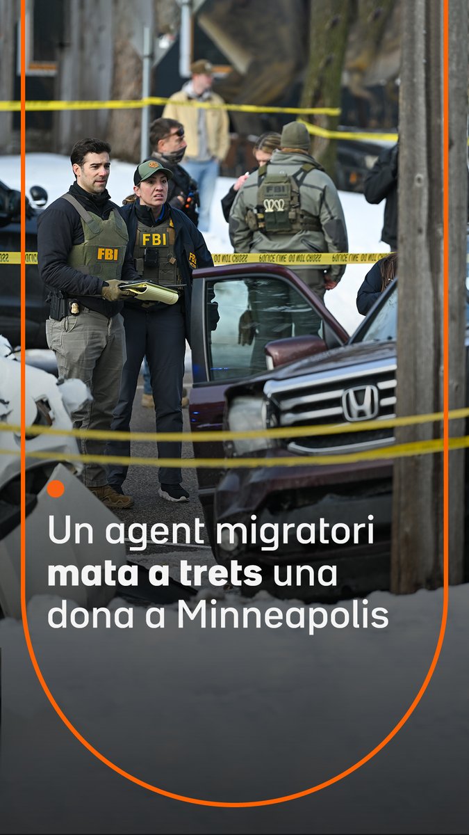 "M’adreço al Servei d’Immigració: foteu el camp de Minneapolis." És la reacció de l'alcalde de la ciutat després que un agent migratori matés a trets una dona. El govern diu que va ser en defensa pròpia, però l'alcalde subratlla que el vídeo ho desmenteix