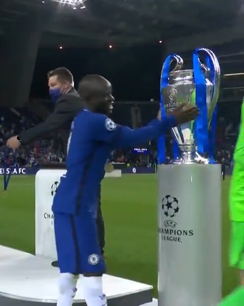 N'Golo Kanté. One of a kind 💙 #UCL