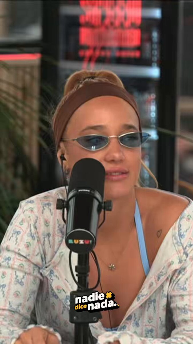 Siempre es buen momento para escuchar a angelita cantar LA PERLA 😍