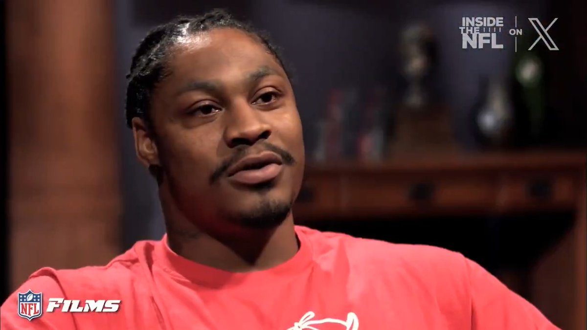 "Just a little baby stiff arm." "Uh oh, it might be trouble" Marshawn Lynch breaking down the Beast Quake will never get old 😂